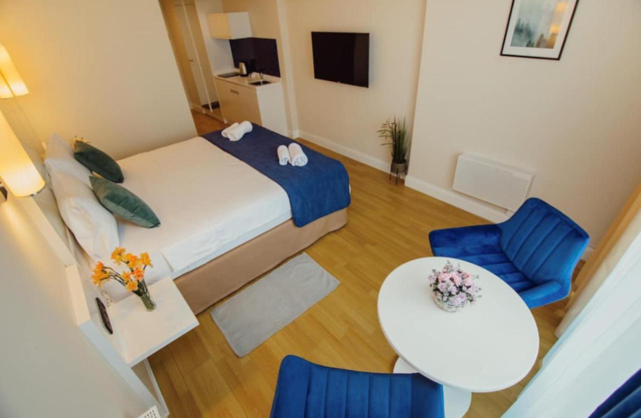 Sea Side Aparthotel In Orbi Complex 바투미 외부 사진
