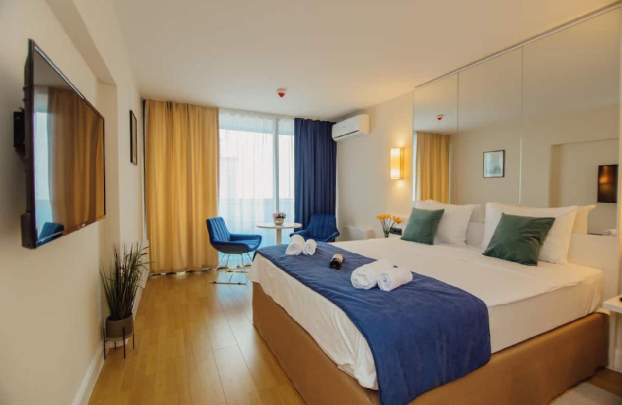Sea Side Aparthotel In Orbi Complex 바투미 외부 사진