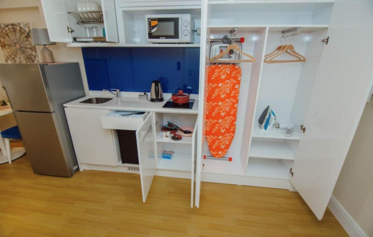 Sea Side Aparthotel In Orbi Complex 바투미 외부 사진